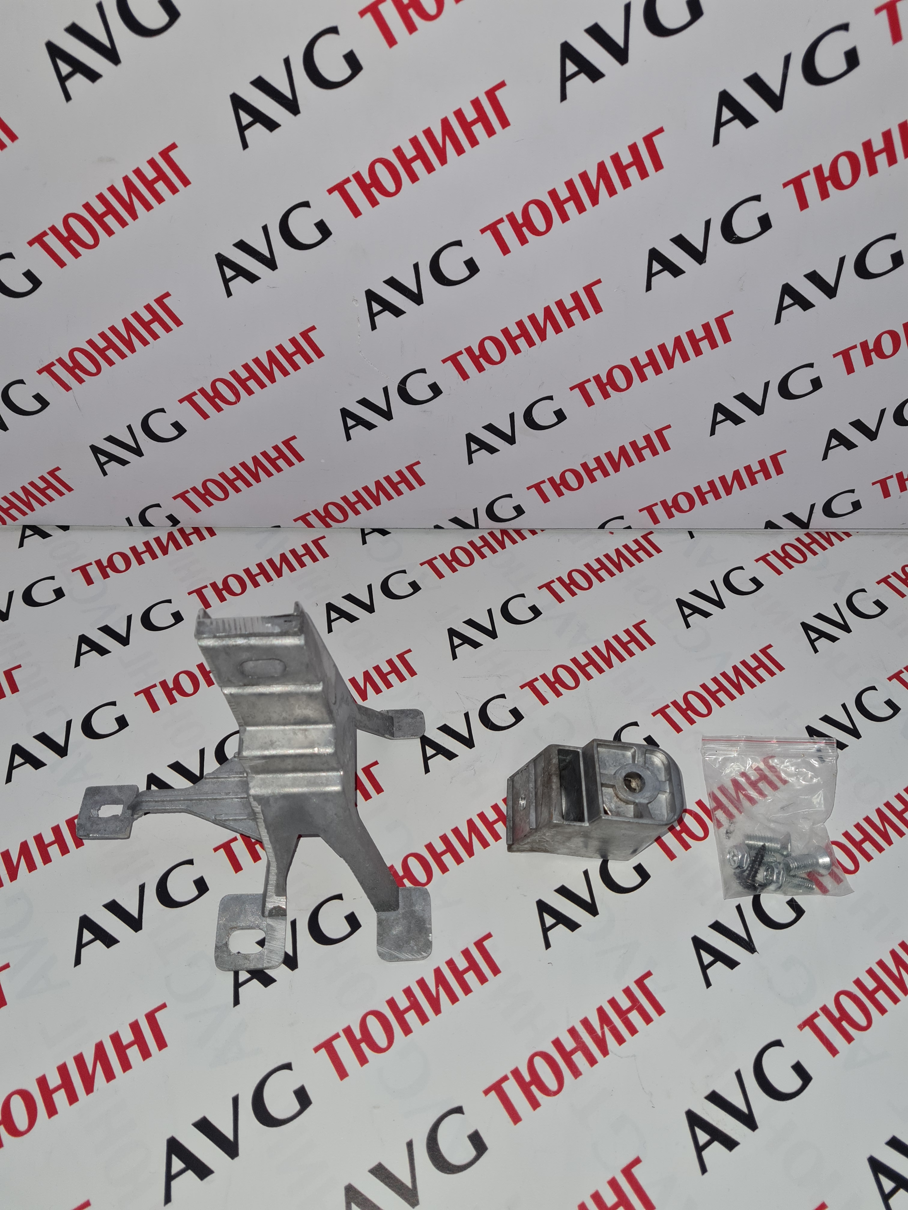 Подлокотник-бар Volkswagen Polo (2011-2016 г.в.) в интернет-магазине AVGtuning  Тел. 8 (861) 379-48-74; 8 (918) 298-95-42 avgtuning.ru